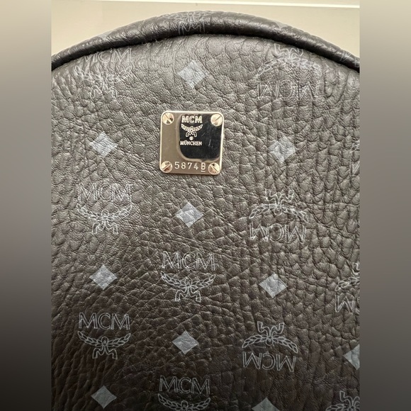 MCM logo men’s backpack - Picture 2 of 10